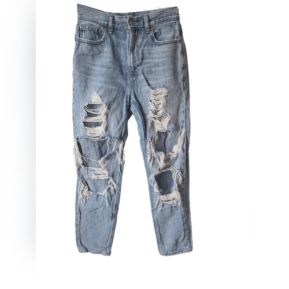 American Eagle Ripped Mom Jean - Picture 4 of 9